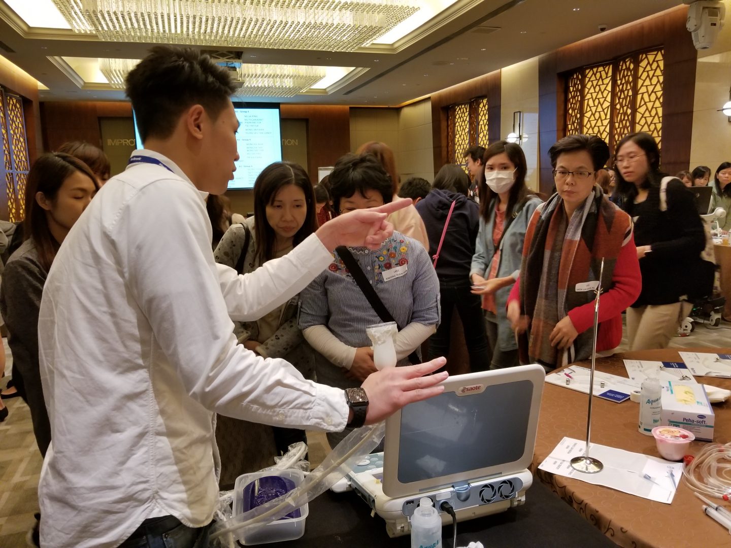 Improving vascular access cannulation technique
